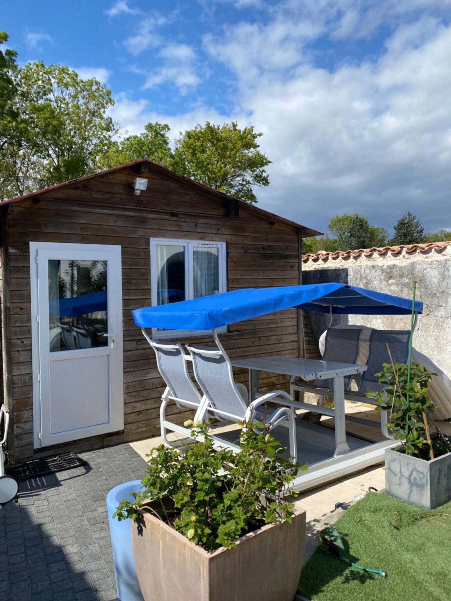 La Maison Du Canal De Rompsay - 5 Min De La Rochelle Bed & Breakfast Perigny  Exterior photo